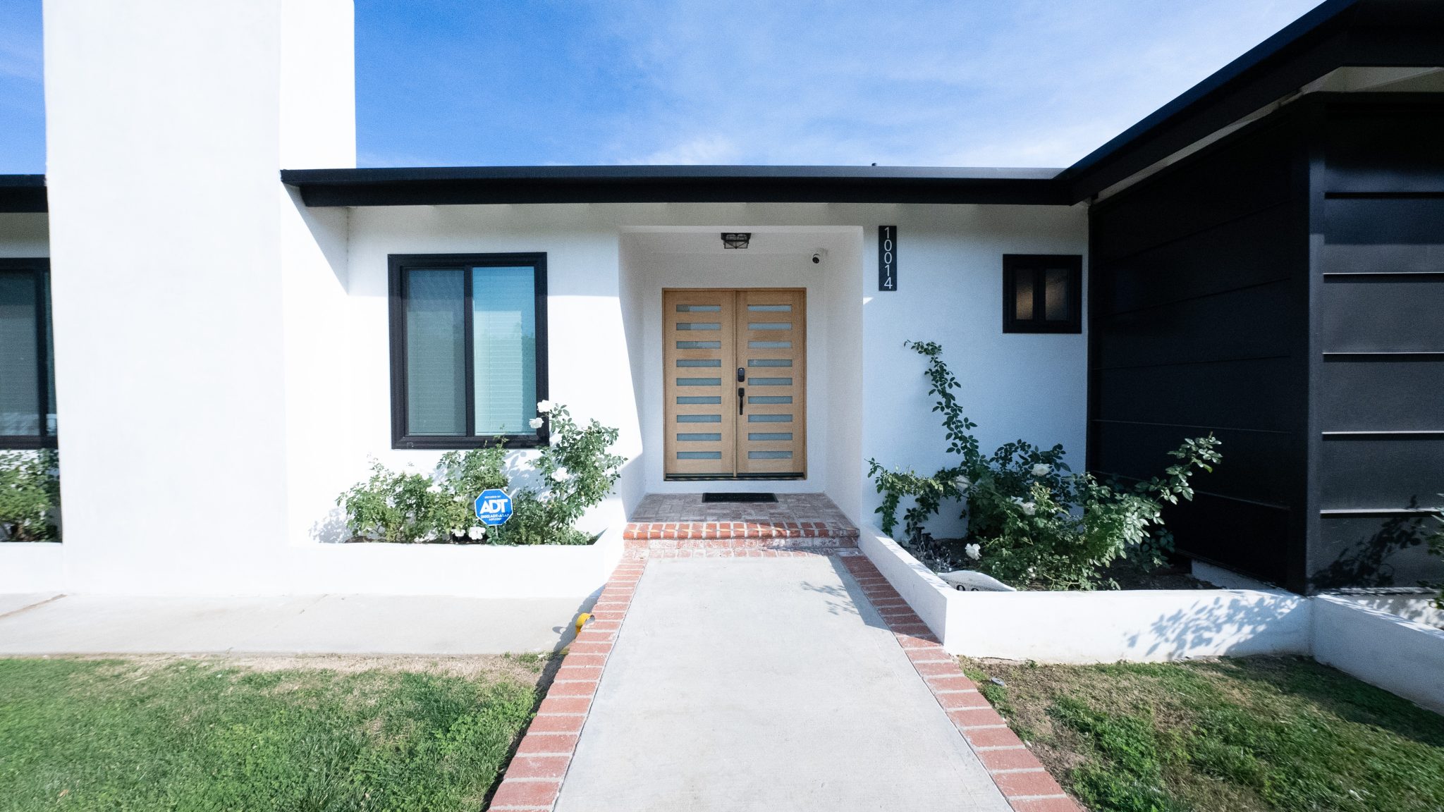 Front of Bright Paths Recovery residential rehab home in Northridge, Los Angeles